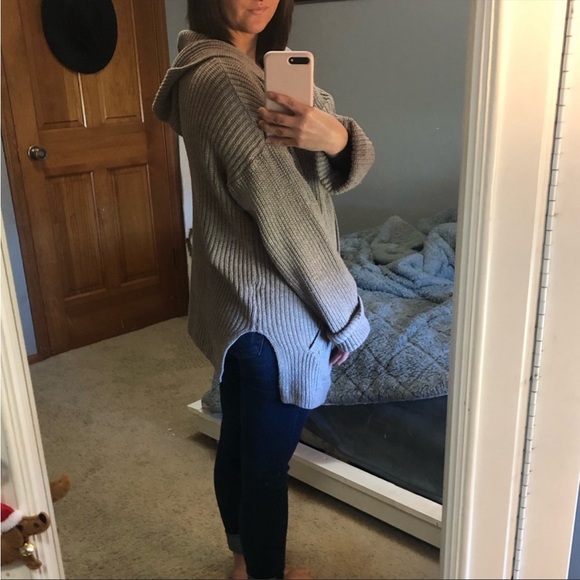 London Kaye Cozy, Oversized hooded fall Cardigan size small - Picture 6 of 10